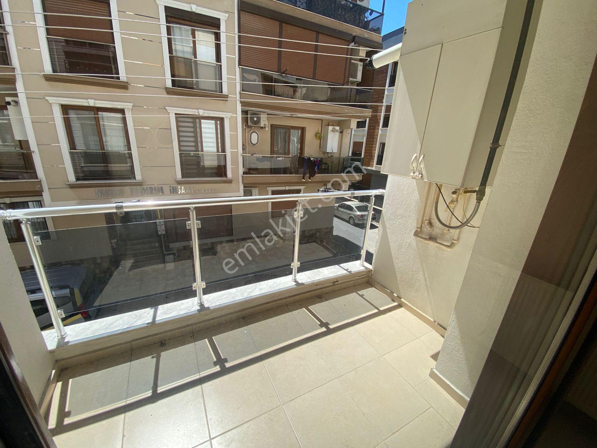 Buca Şirinyer Hürriyet Mahallesinde 3+1 115m2 Dgazlı Arakat Bakımlı Kiralık Daire - Görsel 31