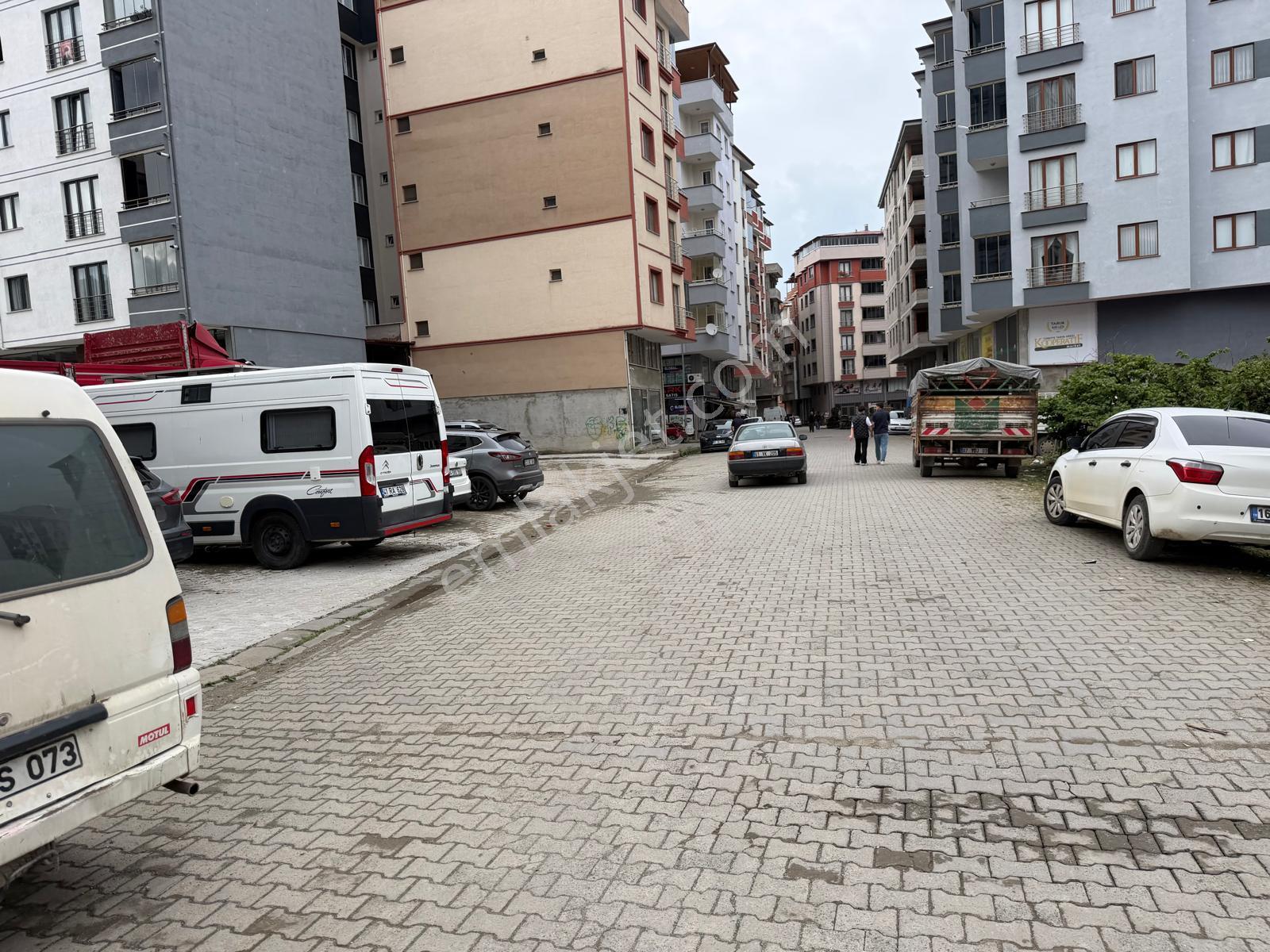 Araklı Da Kiralık Depolu Dükkan - Görsel 17