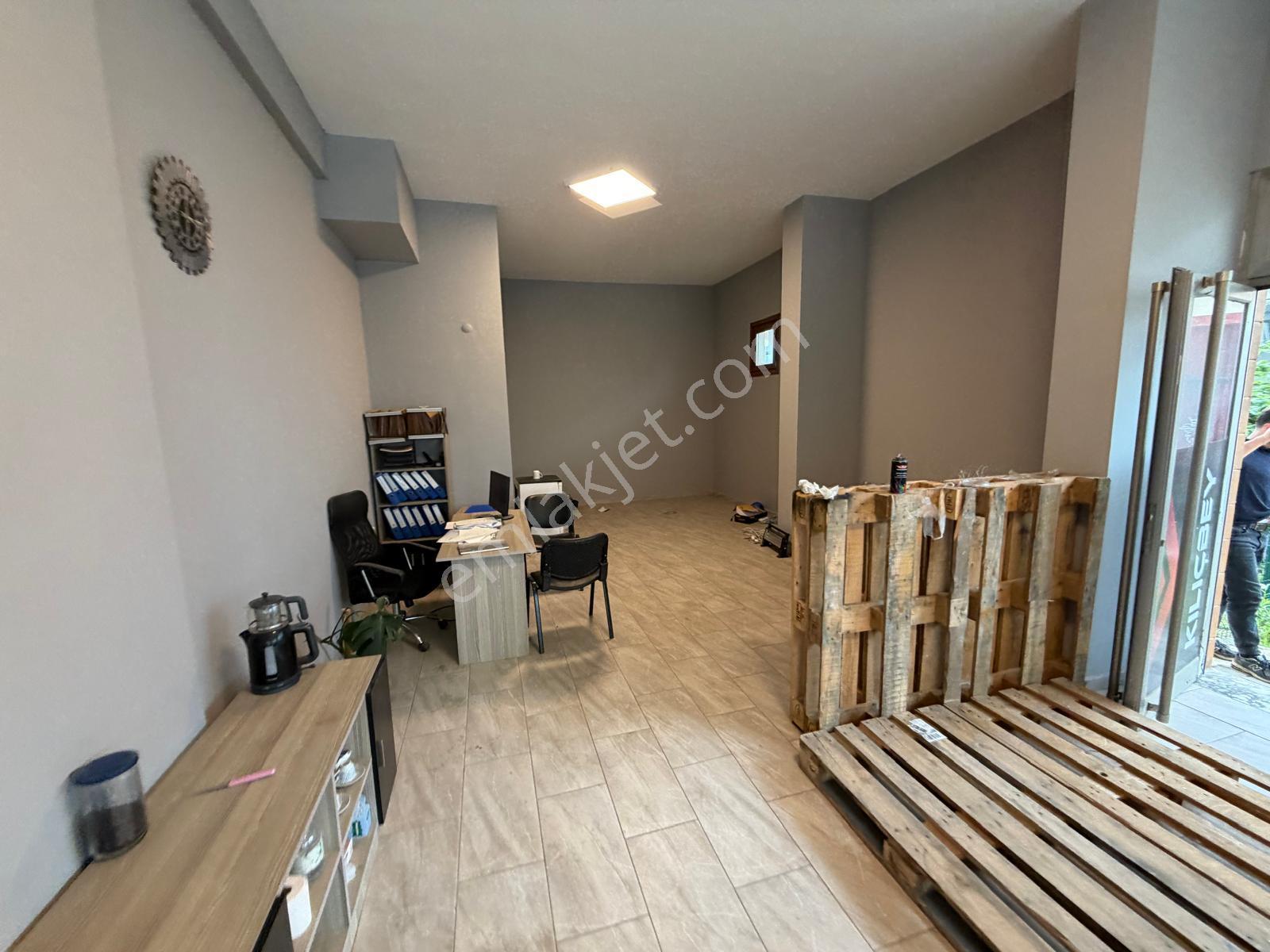 Araklı Da Kiralık Depolu Dükkan - Görsel 7