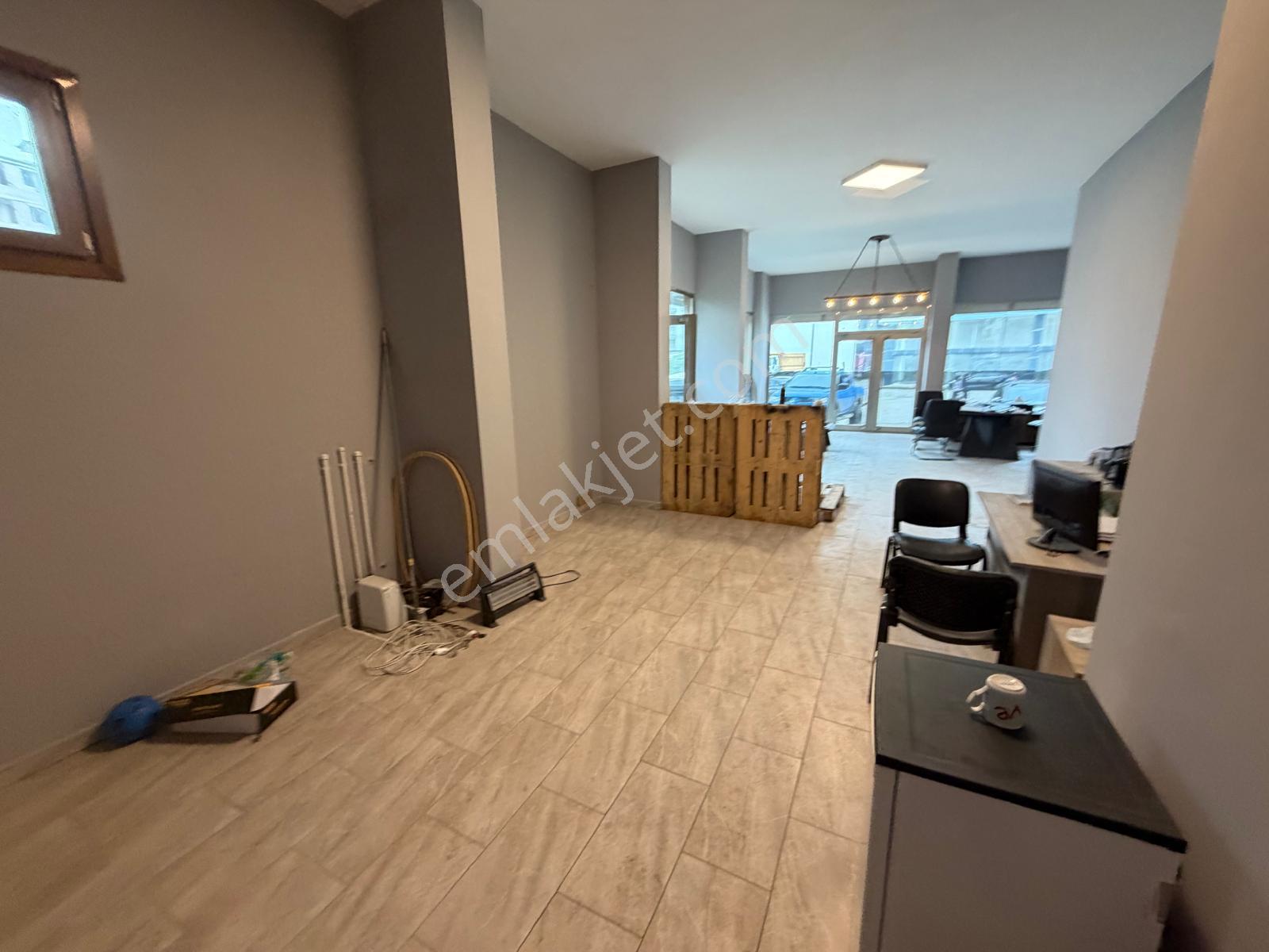 Araklı Da Kiralık Depolu Dükkan - Görsel 6