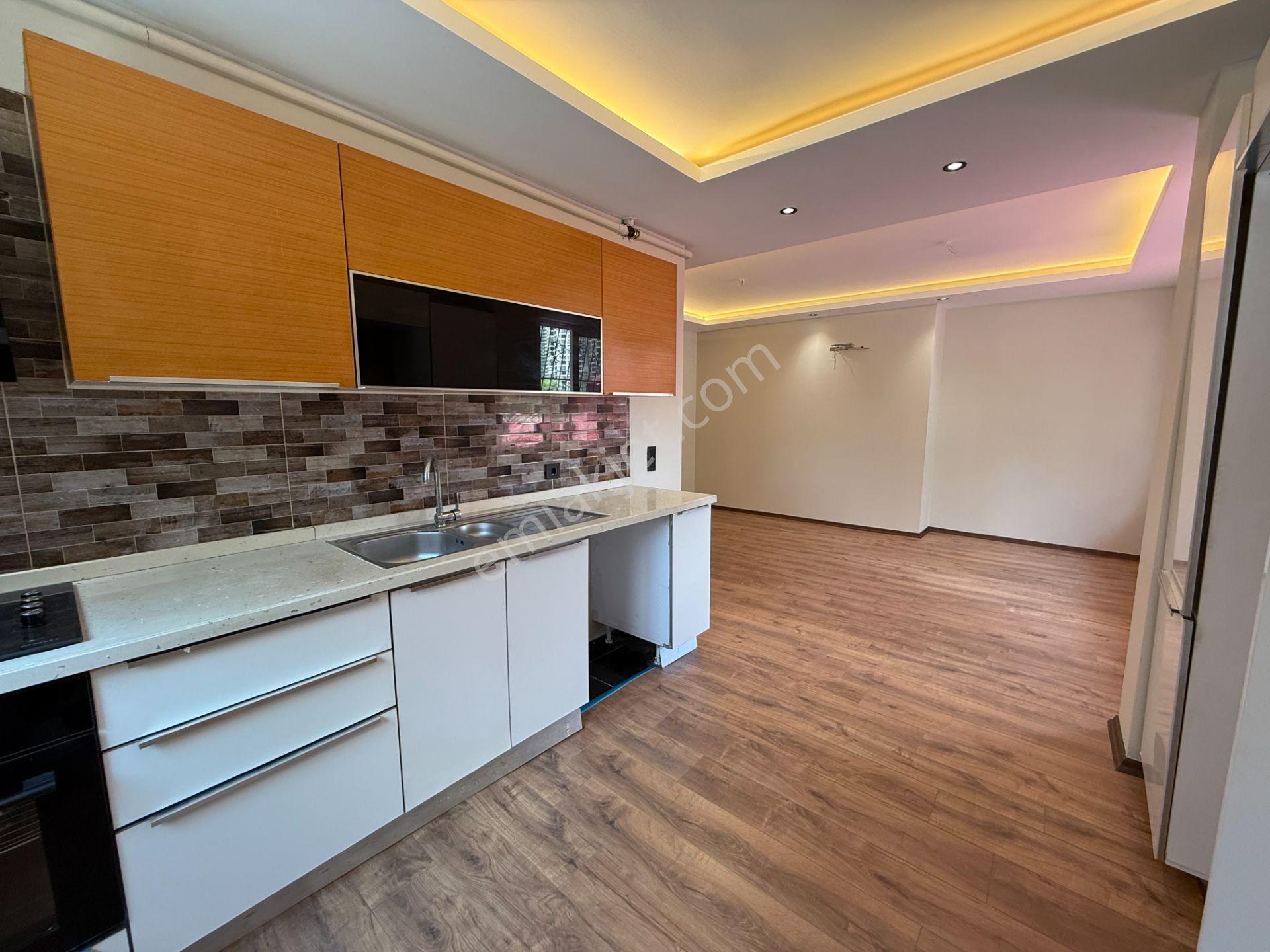 Türkmenbaşı'ında 2+1 90 M2 Site İçi Hasarsız İskanlı Satılık Daire - Görsel 4
