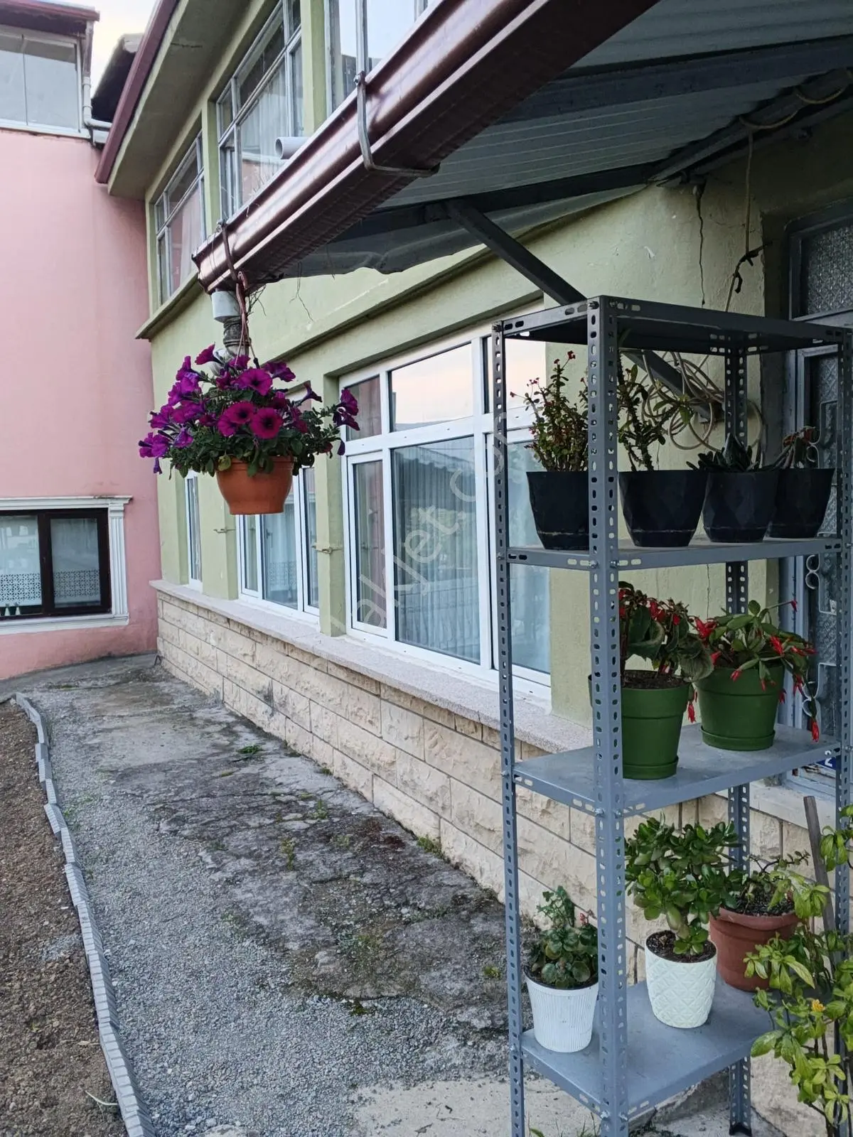 Acil Satılık 2 Katlı Ev 10 X10 Resmi Kümes - Görsel 4