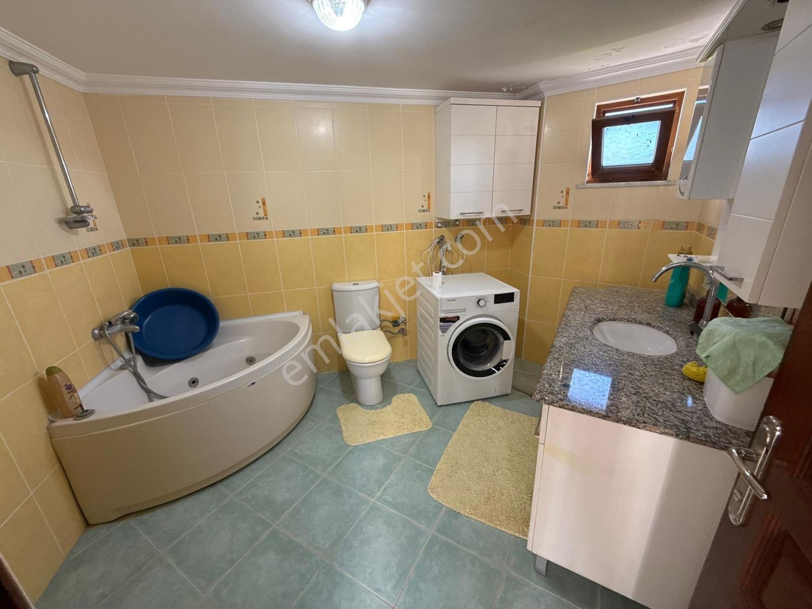 Varyant'tan Altınolukta 4+1 Bahçeli Köşe Denize 50 Metre Villa - Görsel 26
