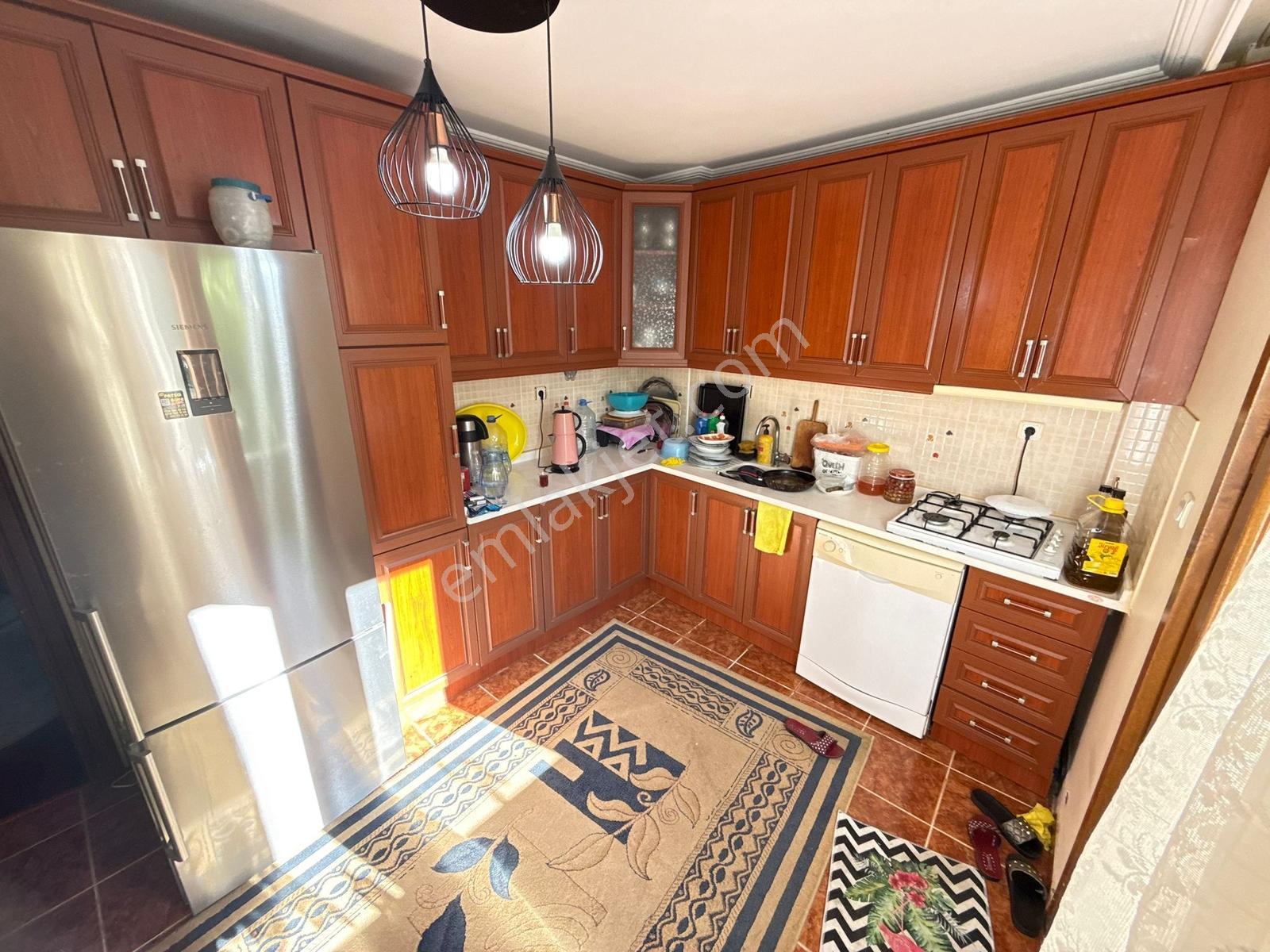 Varyant'tan Altınolukta 4+1 Bahçeli Köşe Denize 50 Metre Villa - Görsel 12