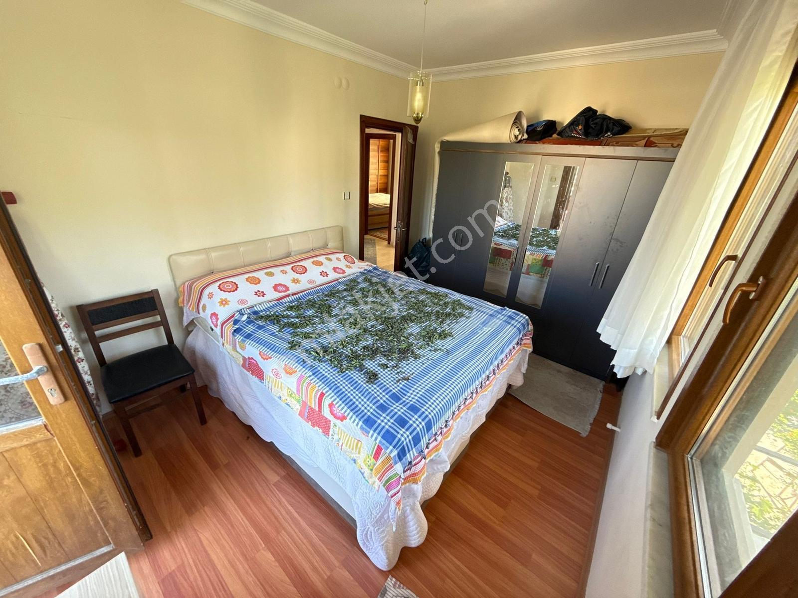 Varyant'tan Altınolukta 4+1 Bahçeli Köşe Denize 50 Metre Villa - Görsel 16