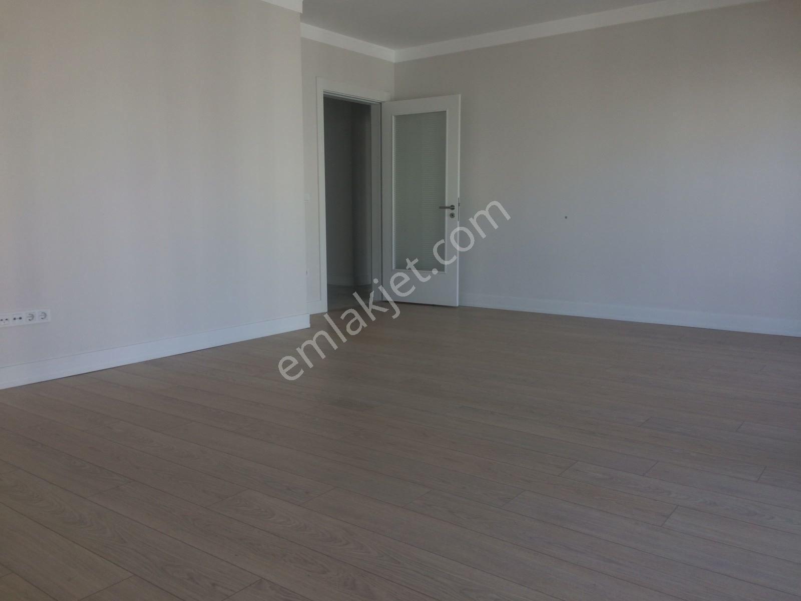 Tema İstanbul'da Havuz Manzaralı 130m2 2+1 Satılık Daire - Görsel 19