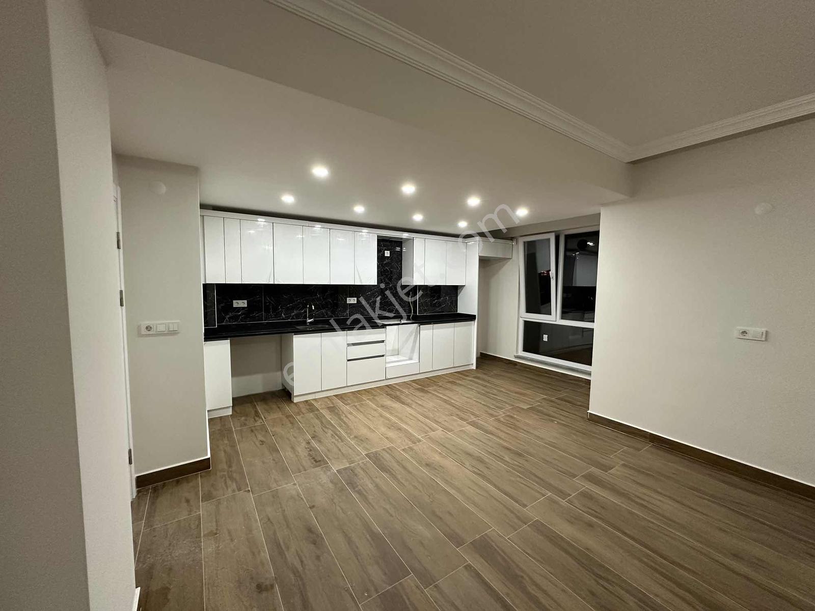 Ferizli Merkez'de 3+1 - Ara Kat-asansörlü- Sıfır Binada Kiralık - Görsel 32