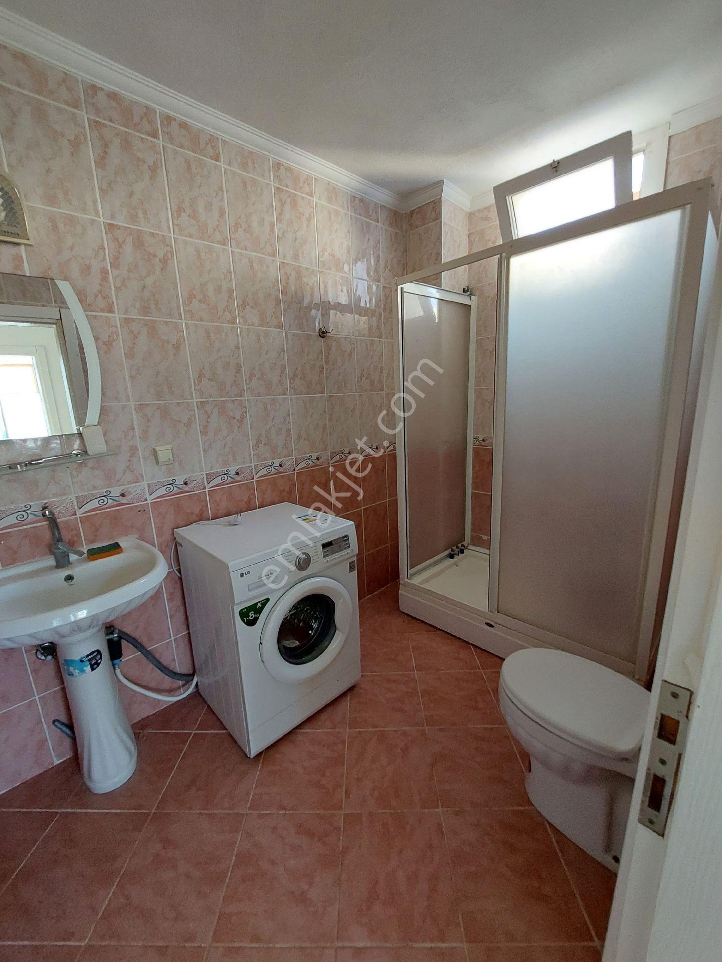 Denize 100m Triblex Villa 3 Oda1 Salon Ayrı Mutfak Ebeveyn Banyolu 2 Banyo 3 Wc - Görsel 31