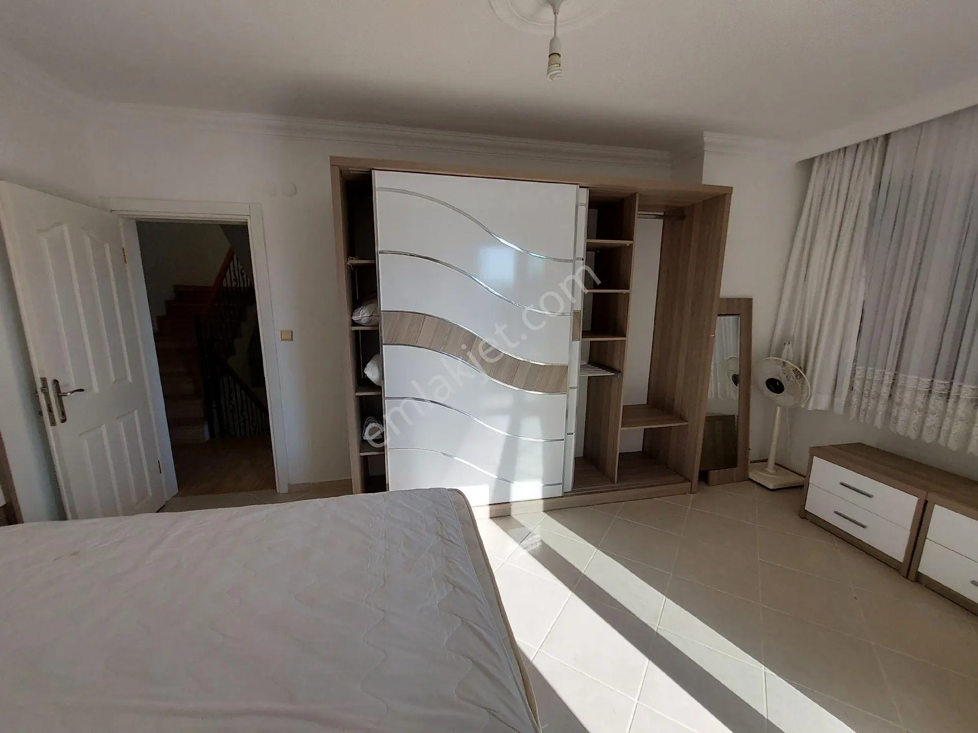 Denize 100m Triblex Villa 3 Oda1 Salon Ayrı Mutfak Ebeveyn Banyolu 2 Banyo 3 Wc - Görsel 25