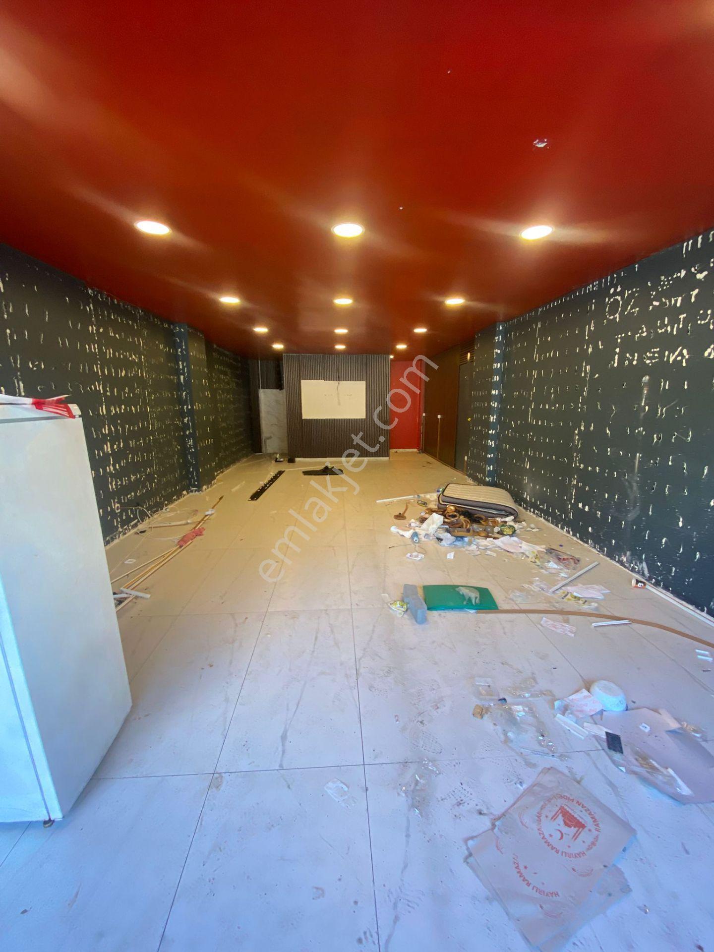 Avcılar Parkta Kiralık Depolu Dükkan - Görsel 4