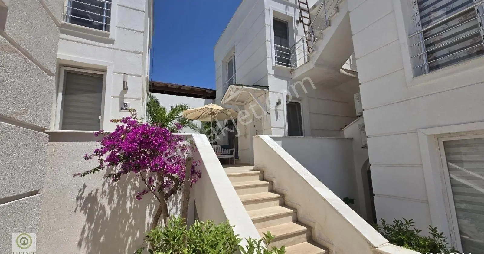 Bodrum Eskiçeşme'de Havuzlu Sitede Full Eşyalı Satılık 2+1 Daire