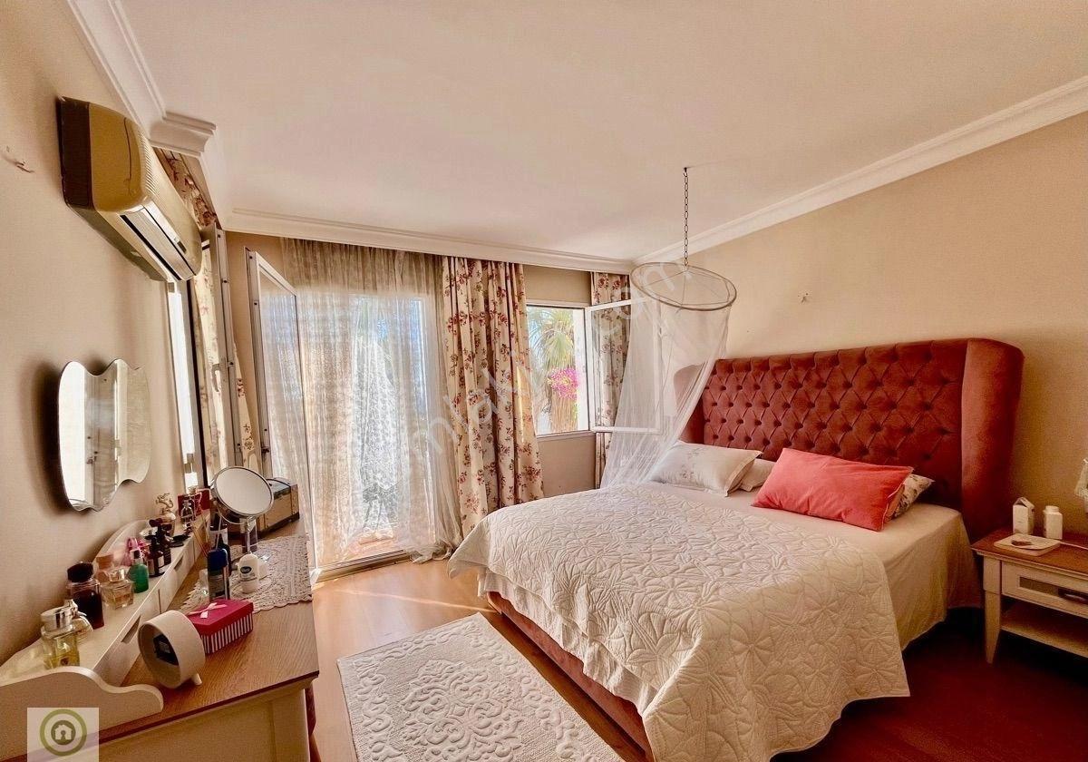Bodrum Konacık’ta Havuzlu Site İçerisinde Özel Otoparklı 3+1 Müstakil Villa - Görsel 26