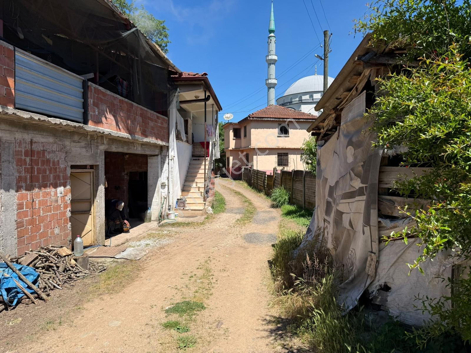 Dereköyde Köy İçerisinde Satılık Harika Konumda Komple Mülk - Görsel 7