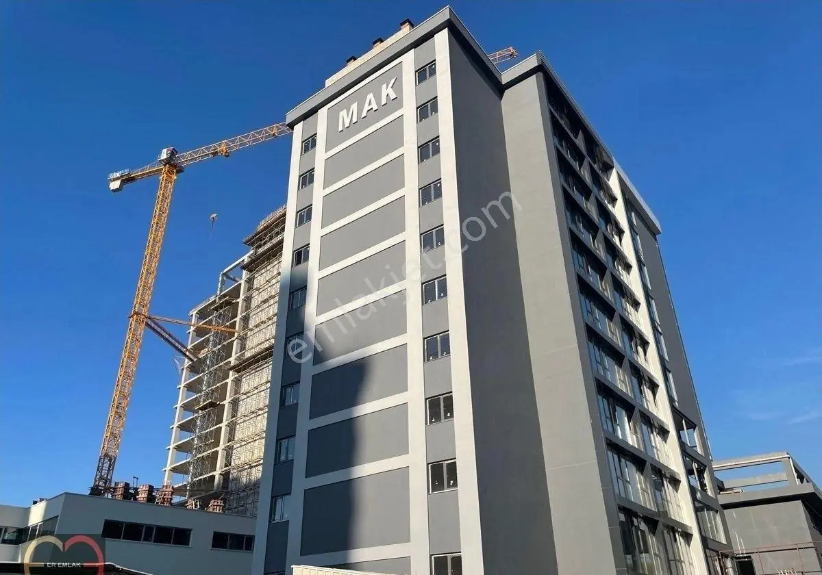 Pursaklar Protokol Yoluna Cephe Sıfır 1+1 Daire/ofis