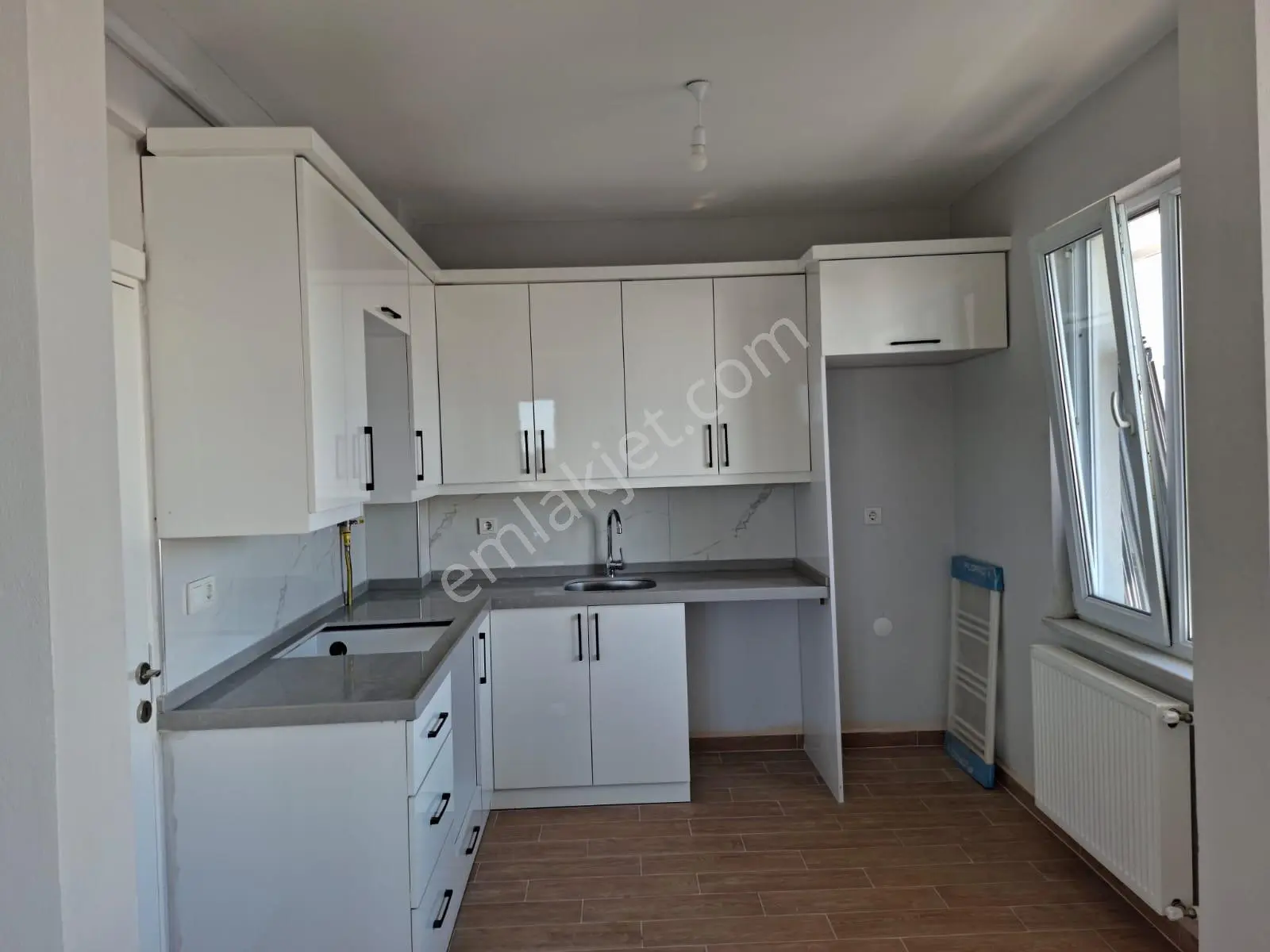 Lerox Uçar'dan Elmalık Mah.içi Sıfır 3+1 Kiralık Daire