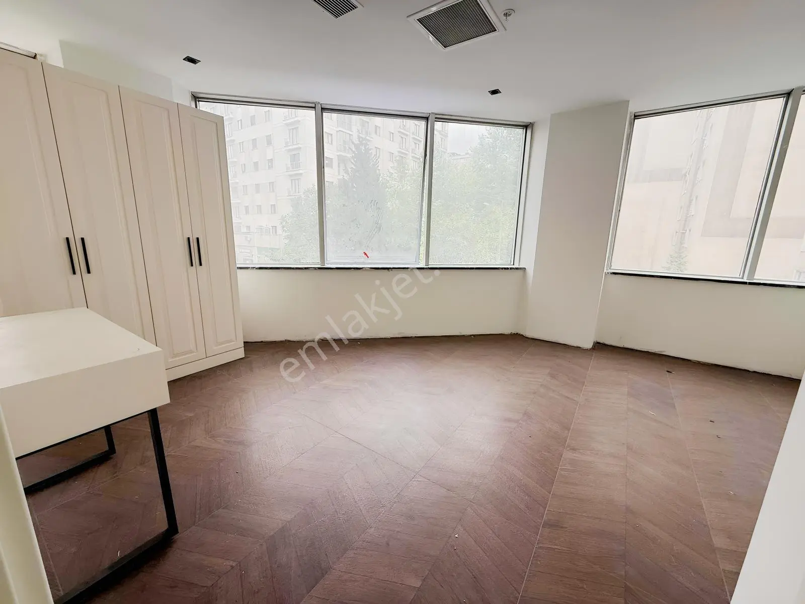 Beylikdüzünde E5 Yanı Rezidansta Eşyalı Kiralık Homeofisler
