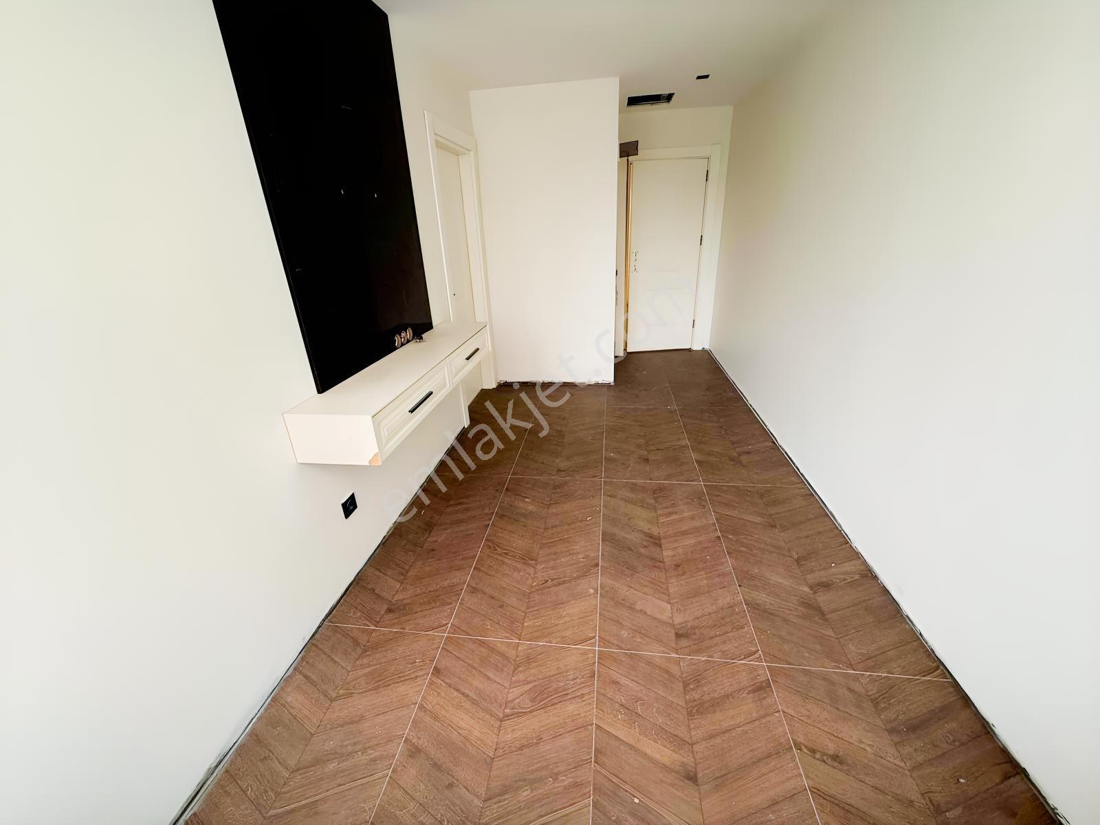 Beylikdüzünde E5 Yanı Rezidansta Eşyalı Kiralık Homeofisler - Görsel 3