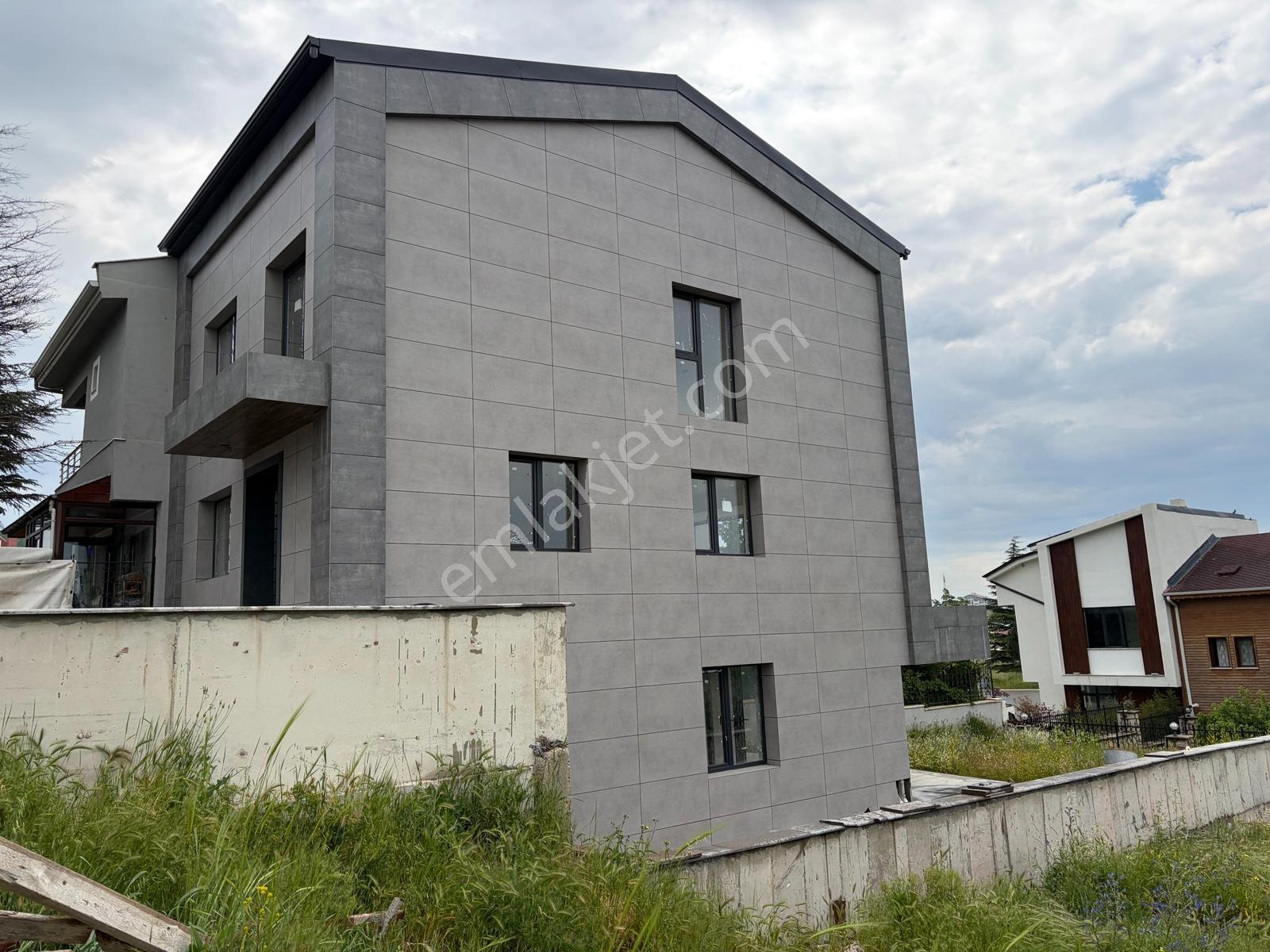 Ahlatlıbel'de Satılık 330m² Arsa Payı 250 M² Sıfır Modern Villa - Görsel 12