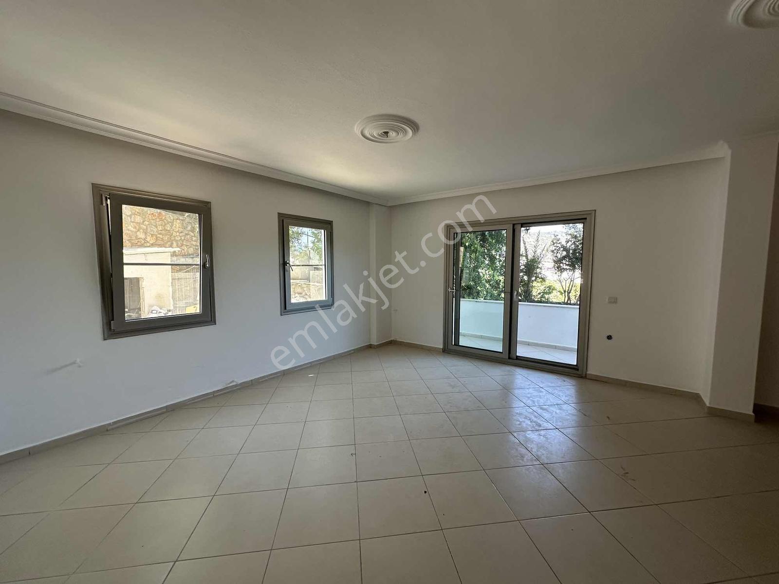 Ortakent Kiralık Bahçe Katı Daire - Görsel 18