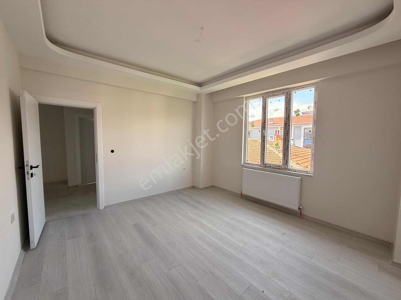 Remax Dem'den Cumhuriyet Mahallesinde Sıfır 3+1 Fırsat Daire - Görsel 9