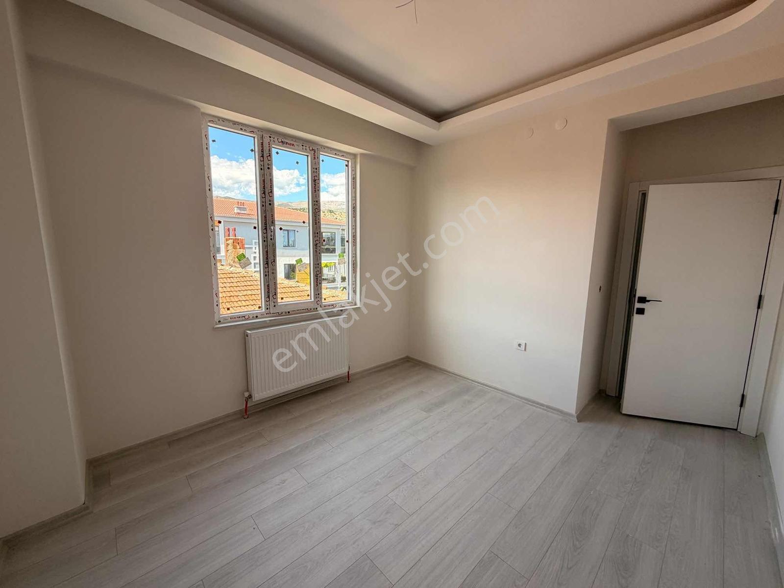 Remax Dem'den Cumhuriyet Mahallesinde Sıfır 3+1 Fırsat Daire - Görsel 3