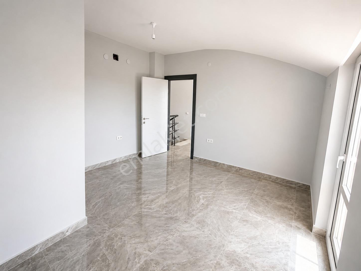 Avsallar 4+2 Dubleks 160m2 Deniz Manzaralı İskan Var Sıfır Daire - Görsel 15