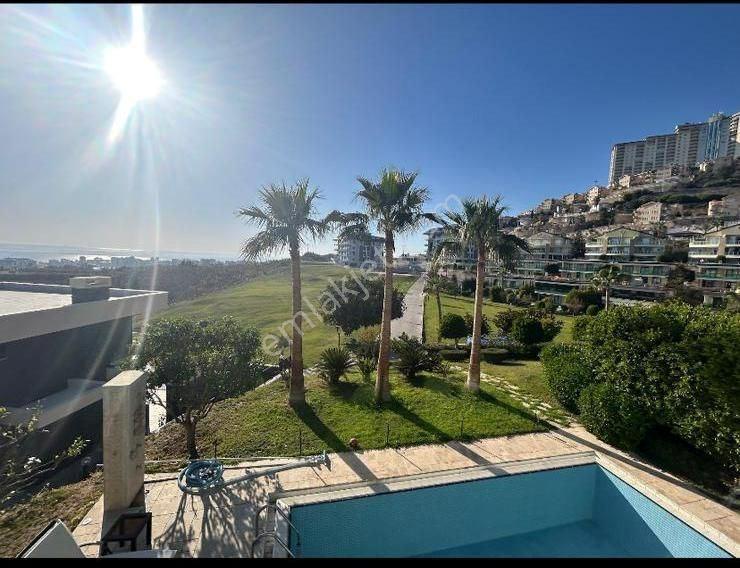 Alanya Kargıcak'ta Deniz Manzaralı Müstakil Havuzlu 3+1 Lüks Villa - Görsel 12
