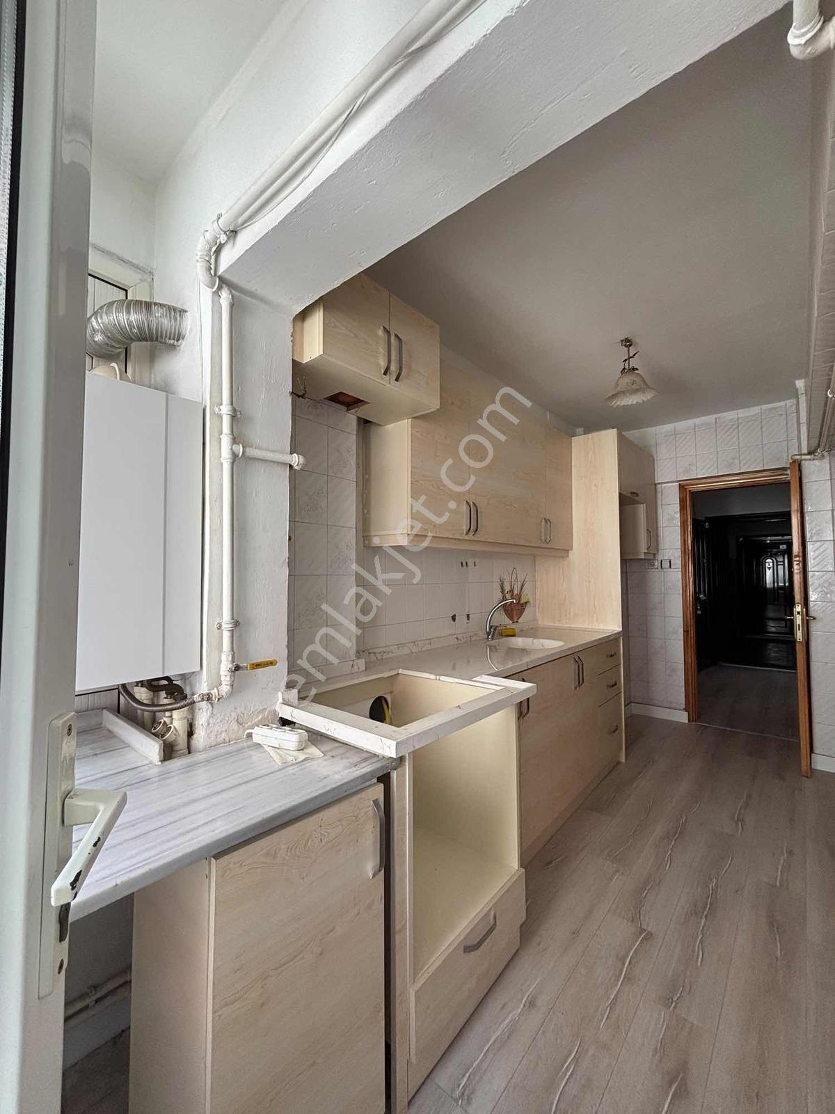 Bahçelievler'de Vega Avm Karşısı Kiralık 3+1 Daire - Görsel 23
