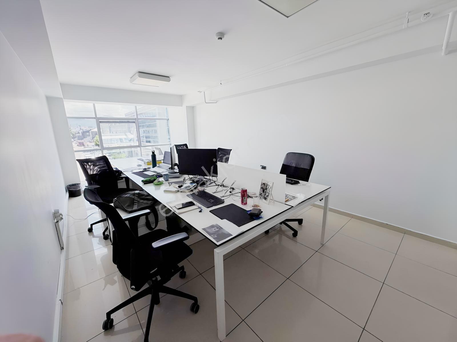 Ticaretin Merkezinde | Küçük Sanayi Aknil Plaza Satılık Ofis - Görsel 18