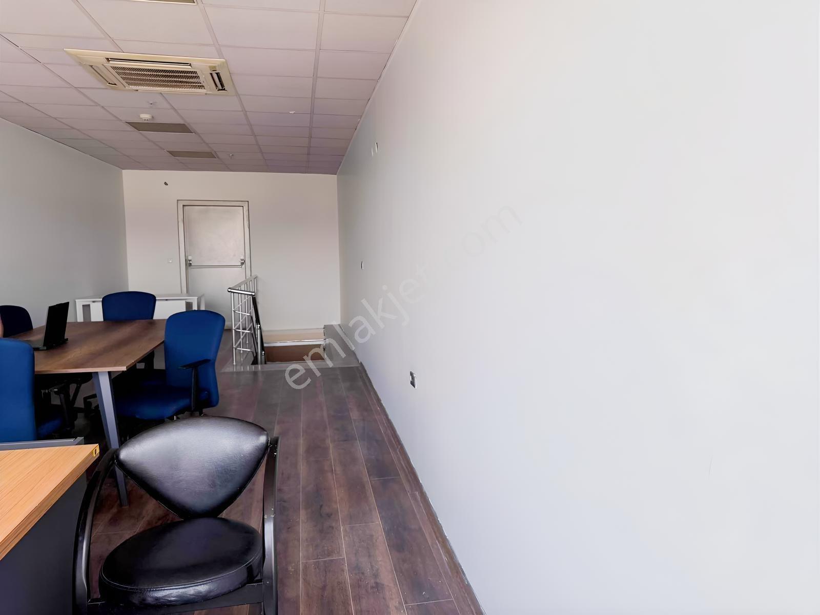 Ticaretin Merkezinde | Küçük Sanayi Aknil Plaza Satılık Ofis - Görsel 35