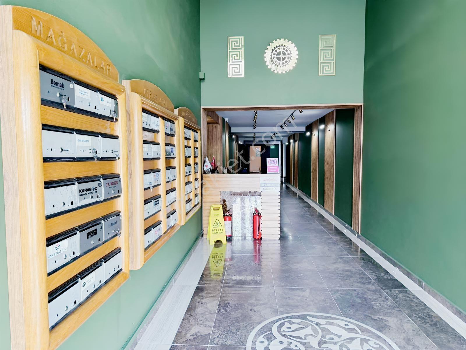Ticaretin Merkezinde | Küçük Sanayi Aknil Plaza Satılık Ofis - Görsel 30