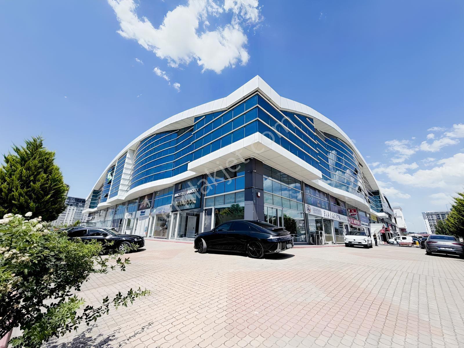 Ticaretin Merkezinde | Küçük Sanayi Aknil Plaza Satılık Ofis - Görsel 47