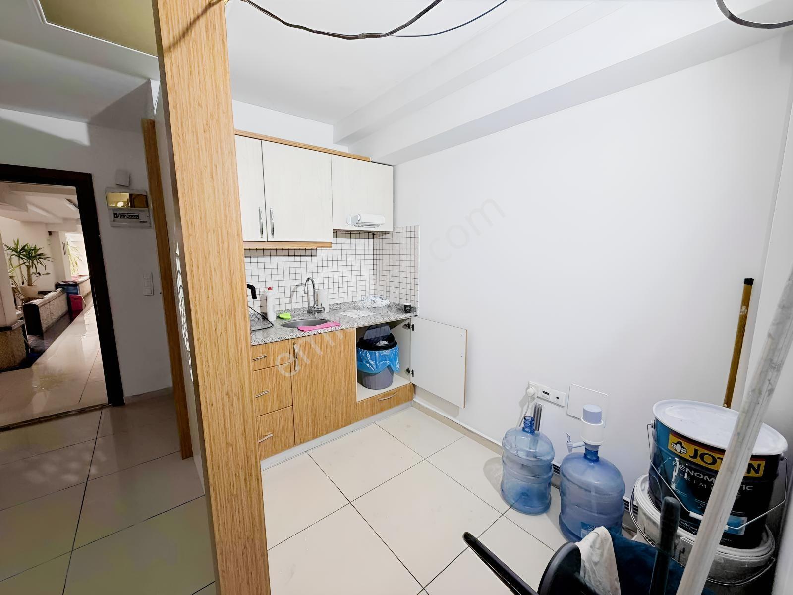 Ticaretin Merkezinde | Küçük Sanayi Aknil Plaza Satılık Ofis - Görsel 26