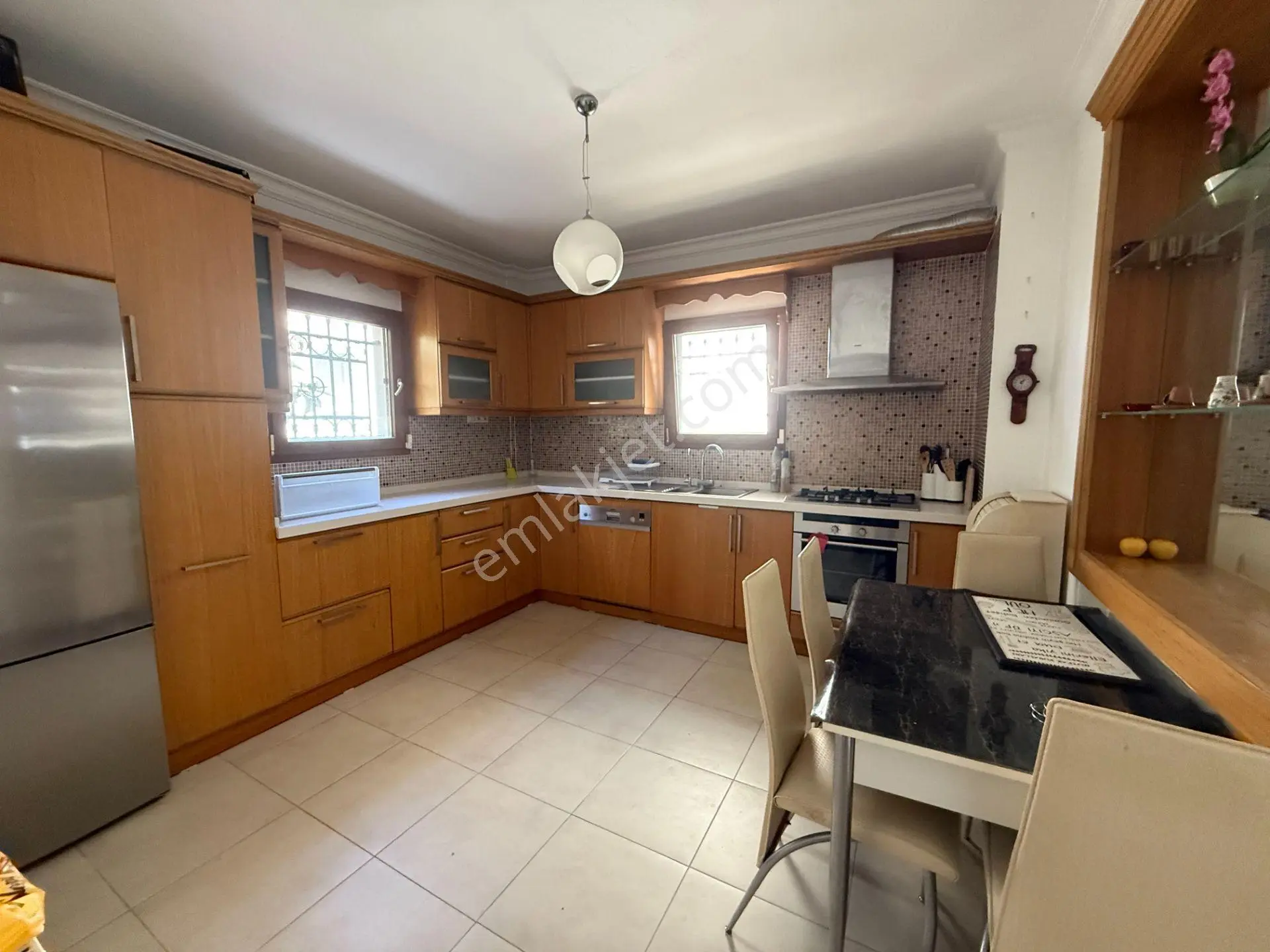 Cemal Emlak'tan Bodrum Turgutreis Karabağ Altında Full Eşyalı Kiralık Müstakil Tripleks Villa - Görsel 9