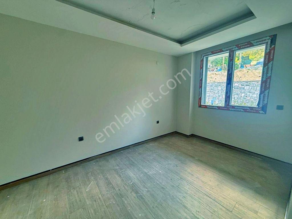 Uytundan Gürede Panoramik Deniz Manzaralı Bahçeli 2+1 Dubleks - Görsel 31