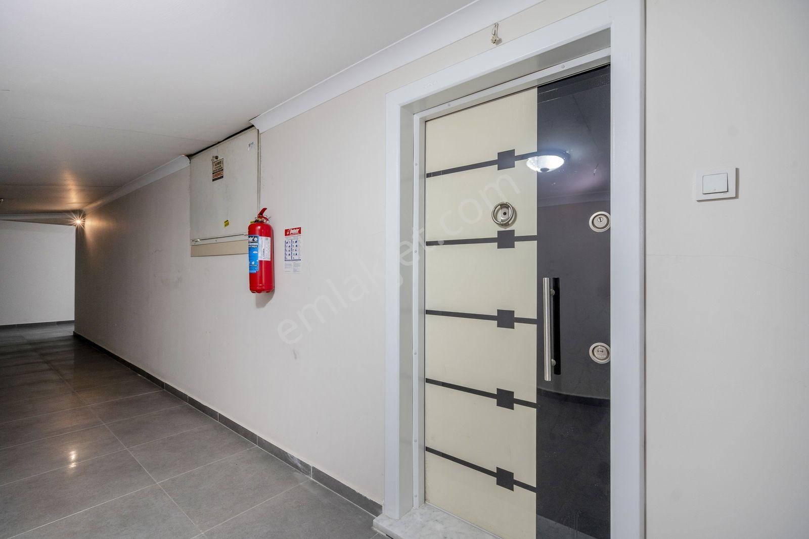 Nilüfer, Üçevler İnci Plazada Satılık Prestijli Dubleks Ofis - Görsel 12