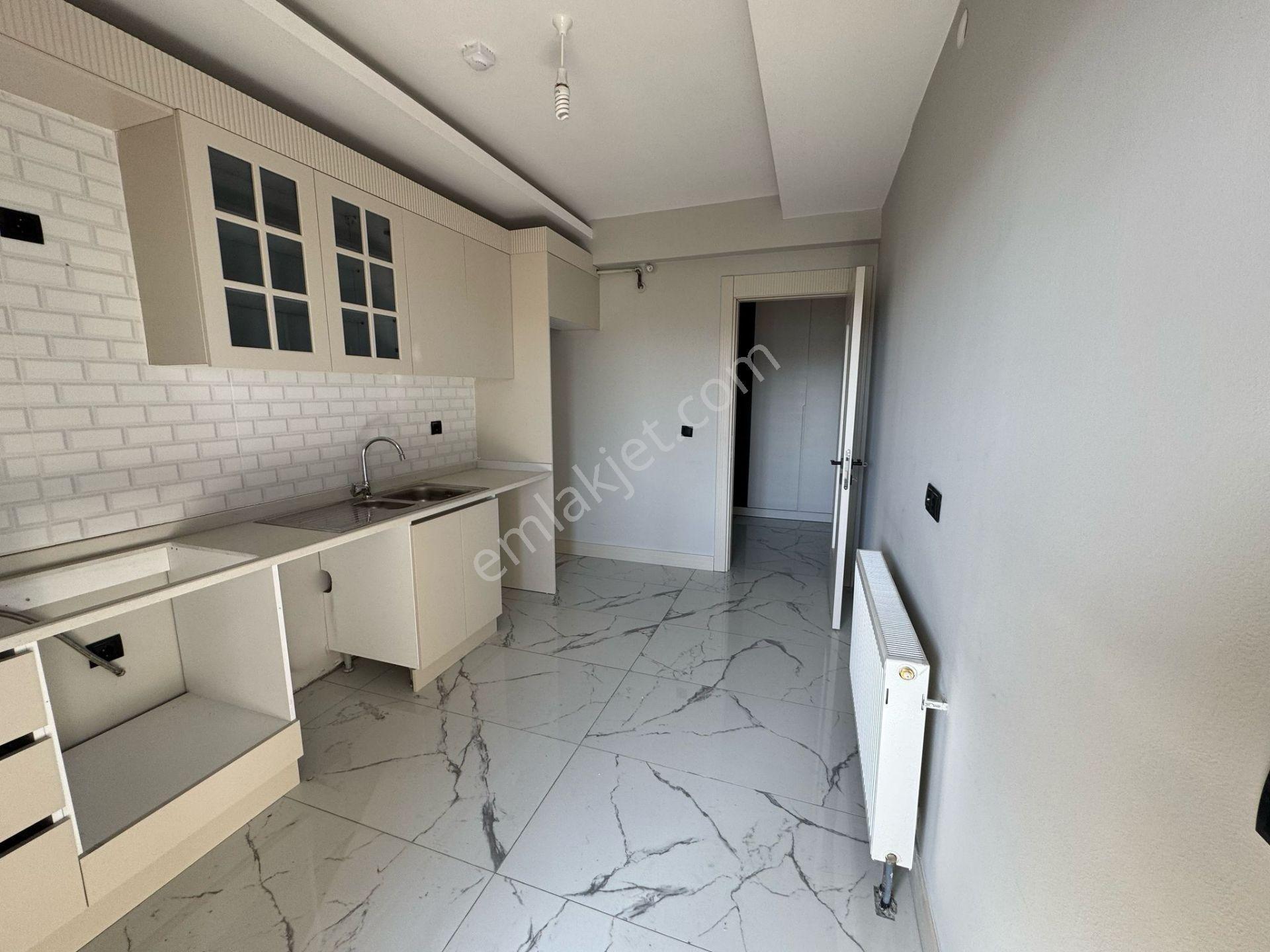 Rota Dan Öncü Neon Yapıda Havuzlu 2+1 Kiralık Daire - Görsel 4