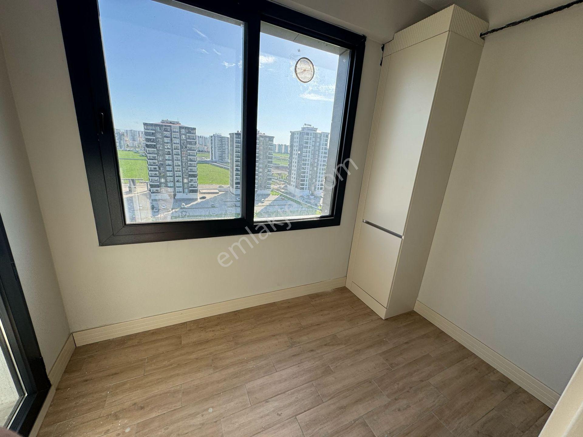 Rota Dan Öncü Neon Yapıda Havuzlu 2+1 Kiralık Daire - Görsel 21