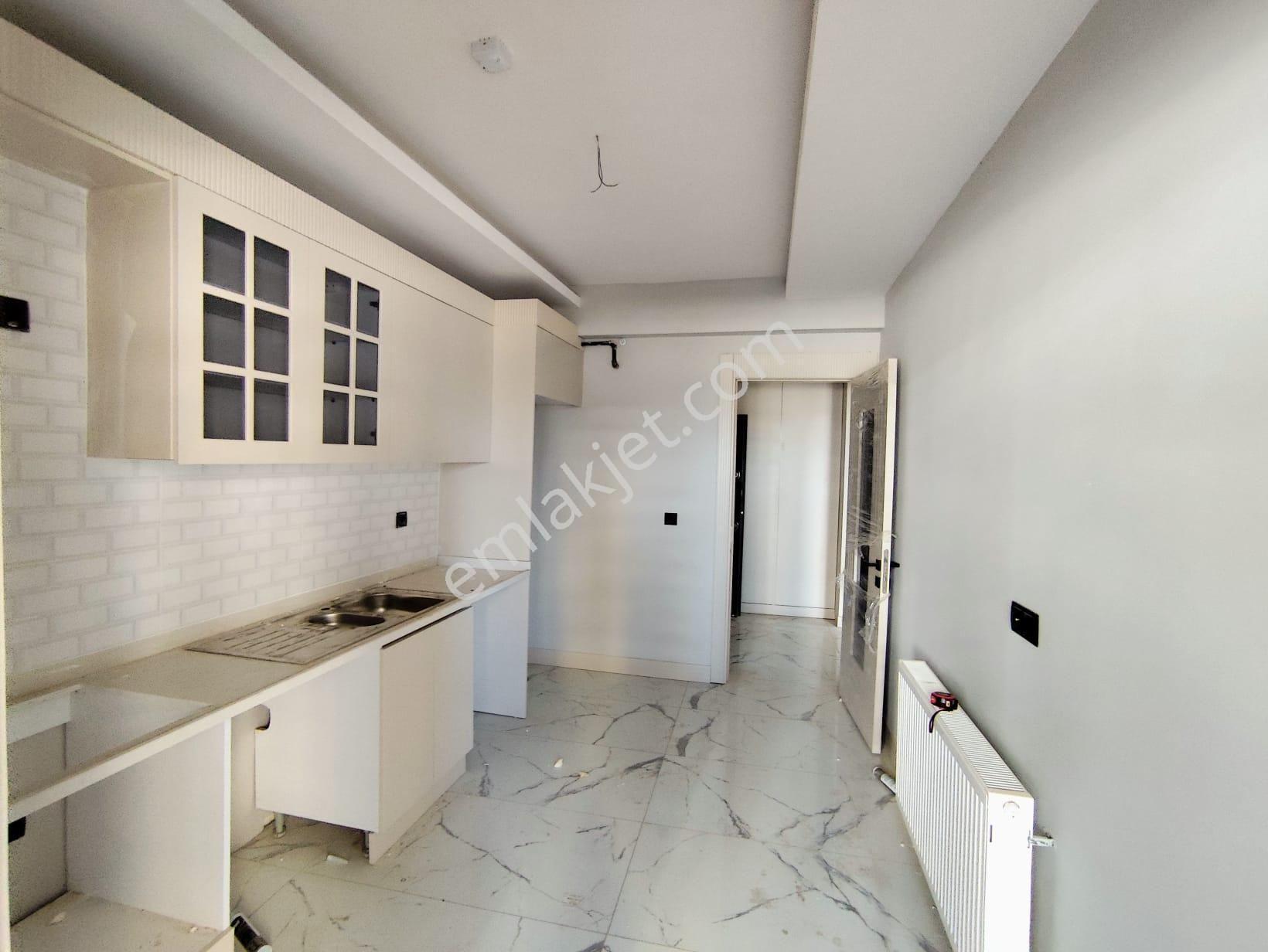 Rota Dan Öncü Neon Yapıda Havuzlu 2+1 Kiralık Daire - Görsel 2