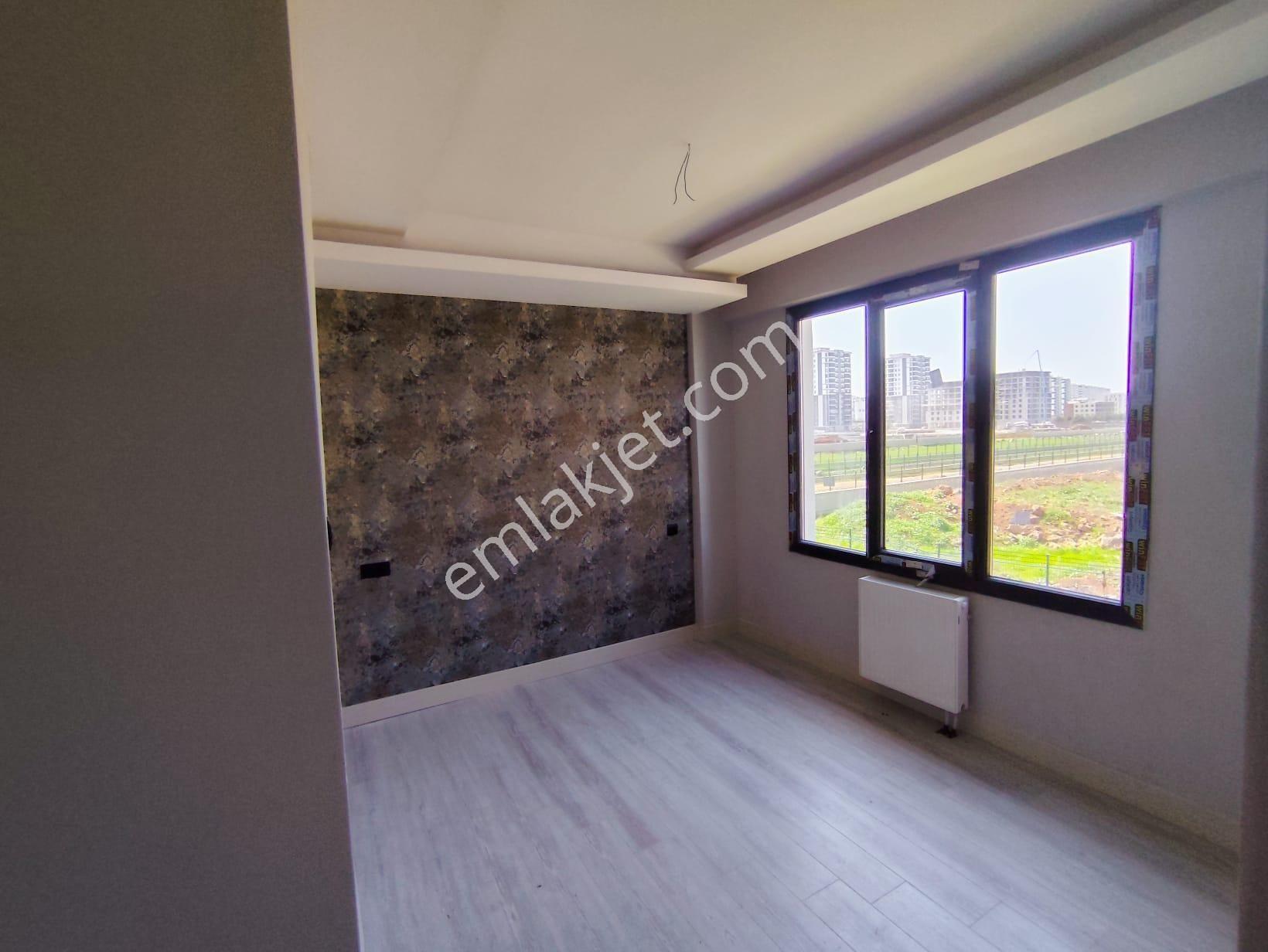 Rota Dan Öncü Neon Yapıda Havuzlu 2+1 Kiralık Daire - Görsel 11