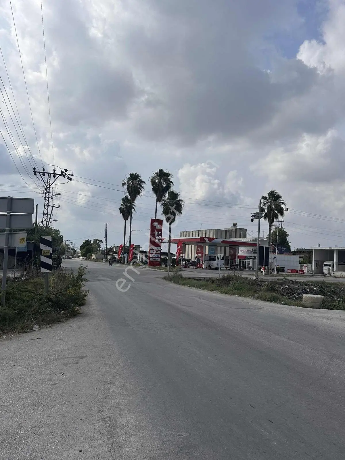 Renda Petrol Karşısı 800m² Arsa Ve Müstakil Bina | Cadde Üzeri - Görsel 4
