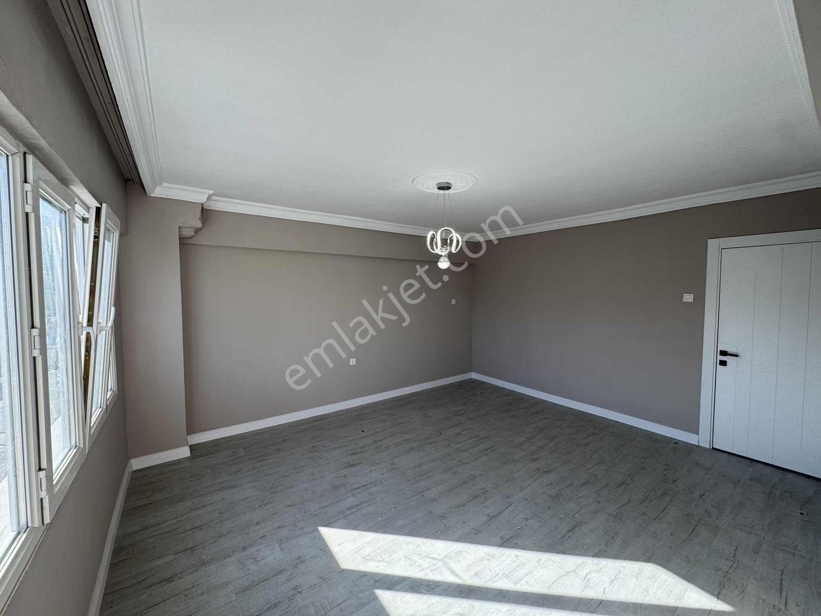 Kuşadası Davutlar'da 105 M2 Ayrı Mutfak Satılık 2+1 Daire - Görsel 12