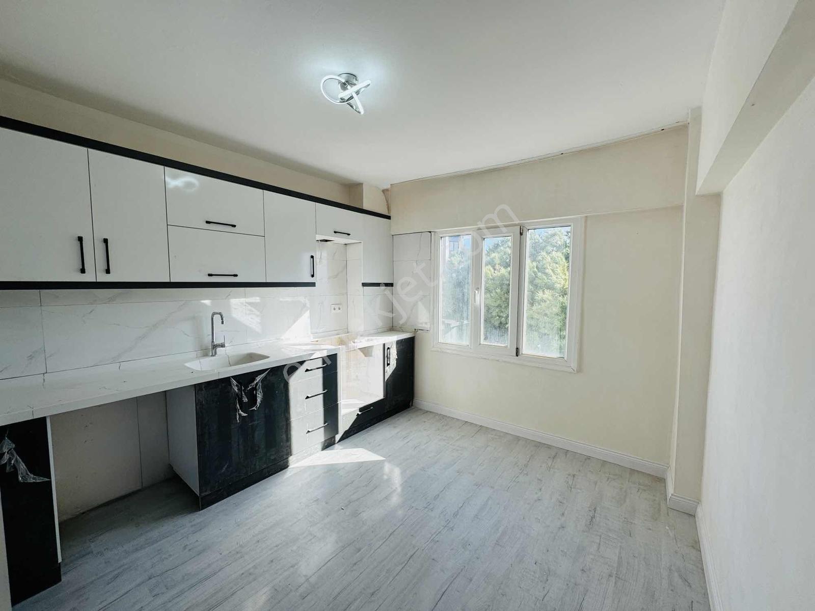 Kuşadası Davutlar'da 105 M2 Ayrı Mutfak Satılık 2+1 Daire - Görsel 16
