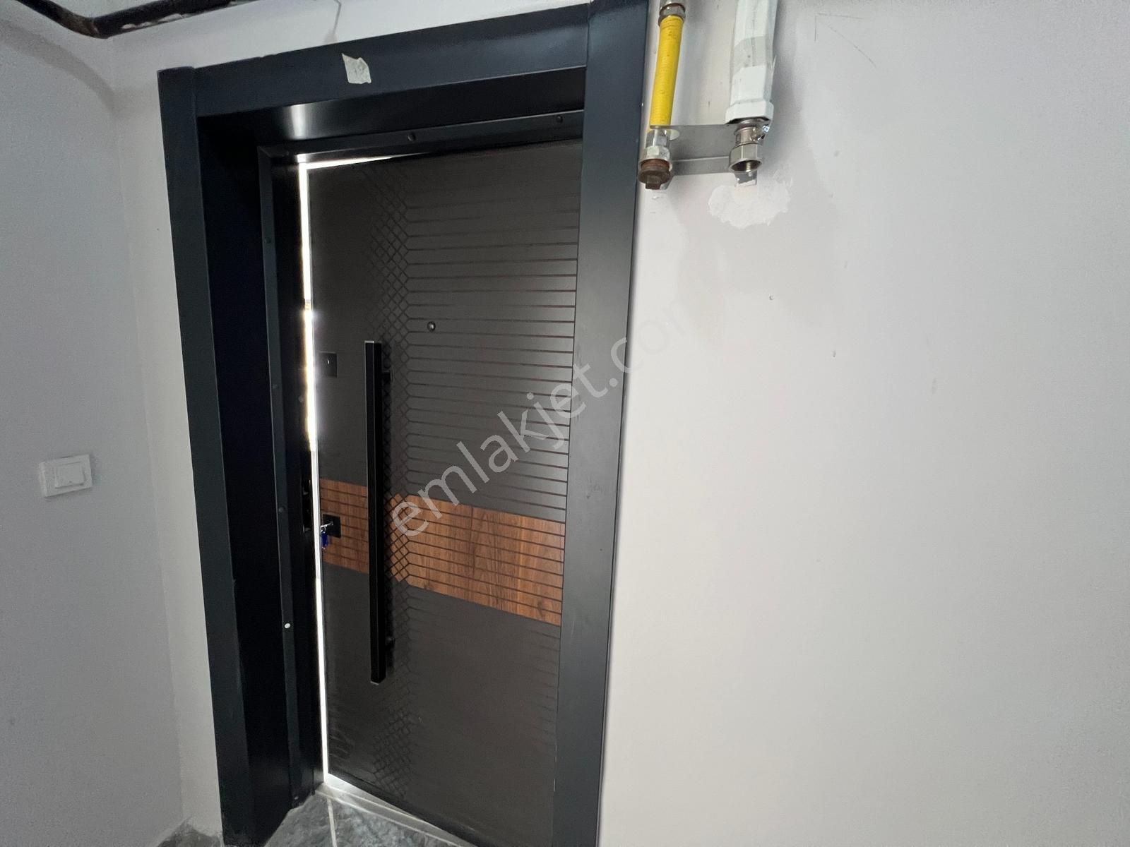 Menemen Seyrekte Kiralık 1+1 Park Cepheli Daire - Görsel 2
