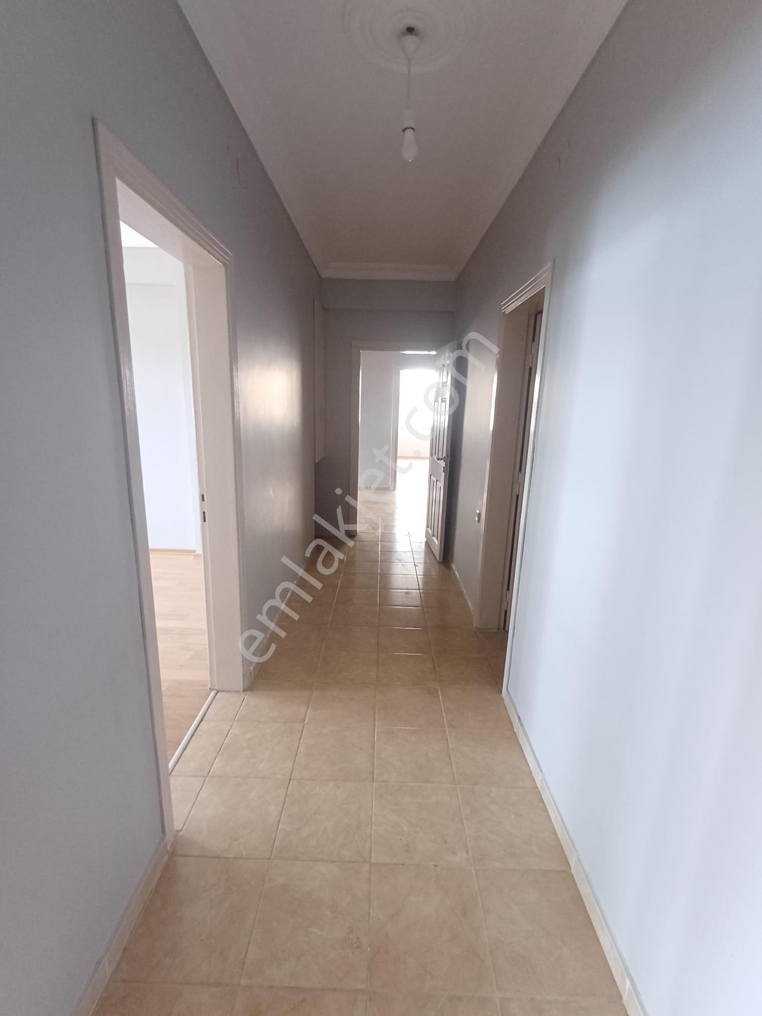 Emrah Çiftci'den Selçuklu Yazır Mah.otogar Yanı Kiralık 3+1 Arakat Bakımlı Daire - Görsel 17
