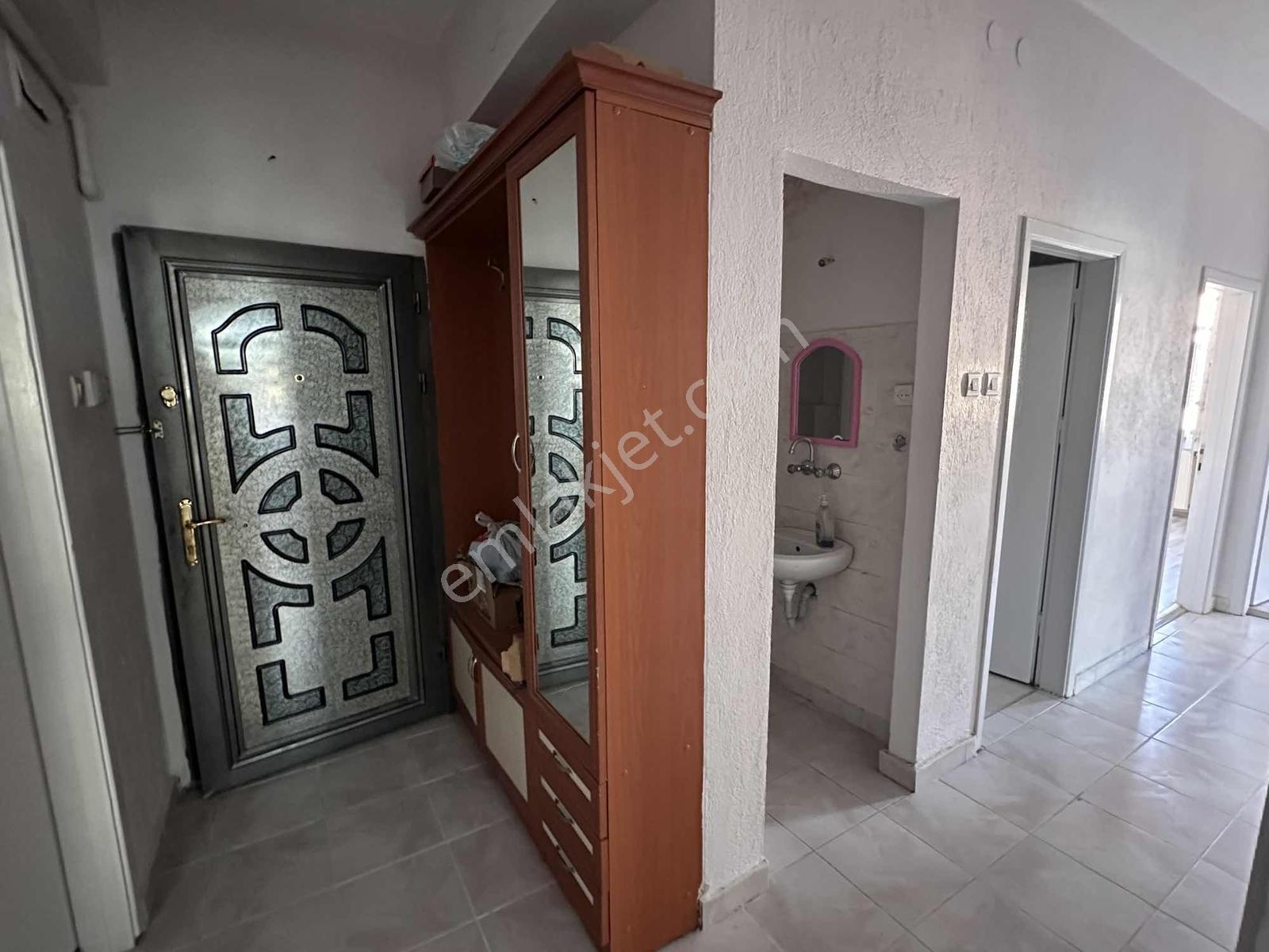 Net Emlaktan Üniversiteye Yürüme Mesafesinde 3+1 Kiralık Daire - Görsel 28
