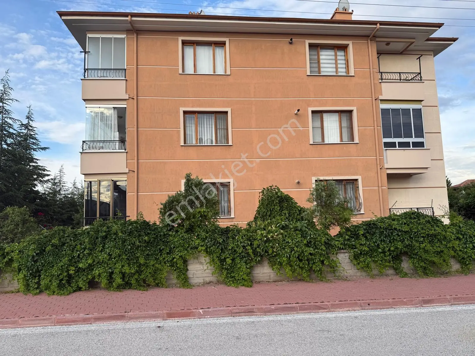 Buhara Mah. Hat Cad.üzeri Ara Kat Hobi Bahçeli Satılık 3+1 Daire - Görsel 35
