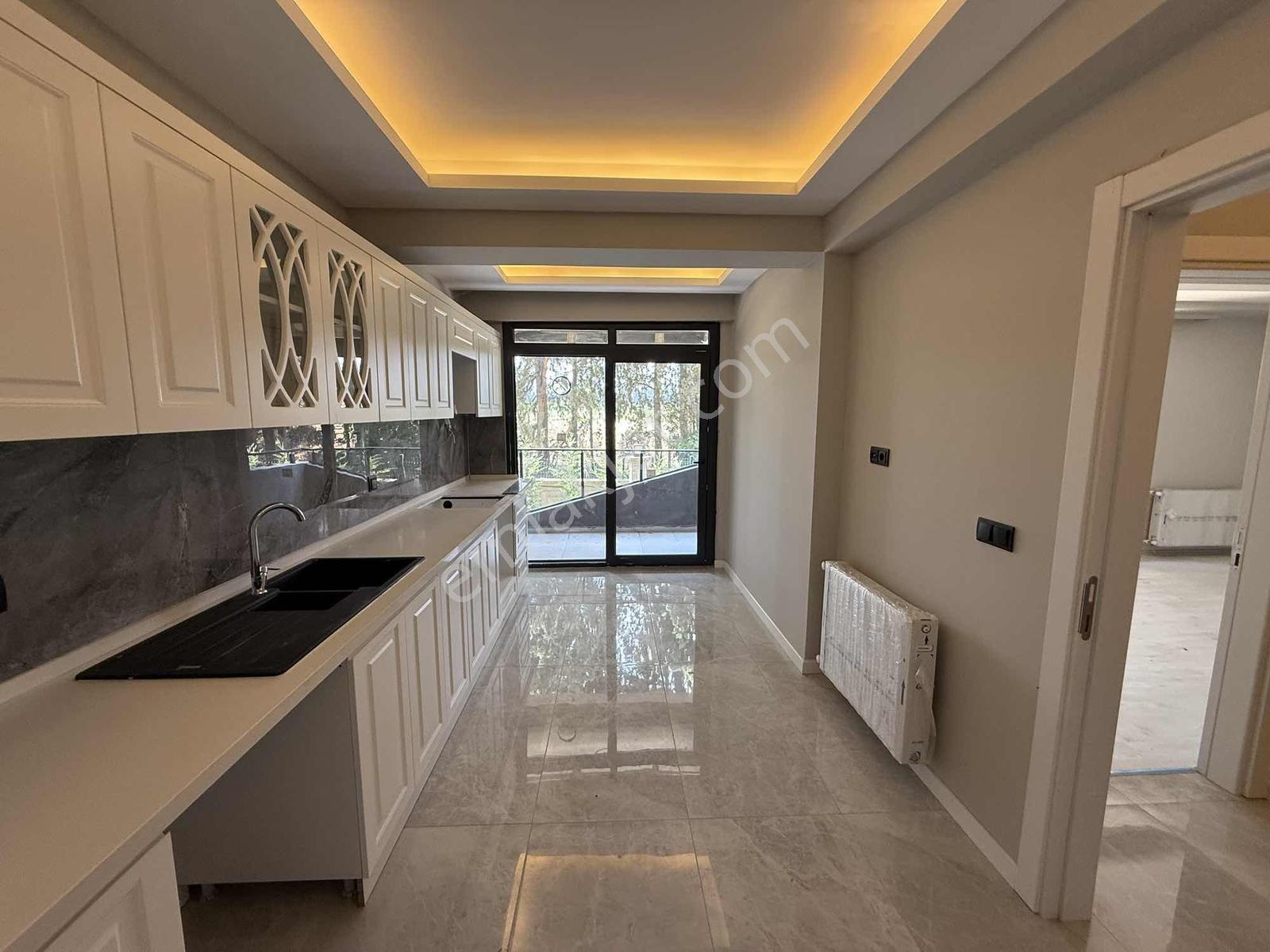 Alpkent Mah. 130m² 3+1 Yüksek Giriş Havuzlu Site Ultra Lüx Daire - Görsel 11
