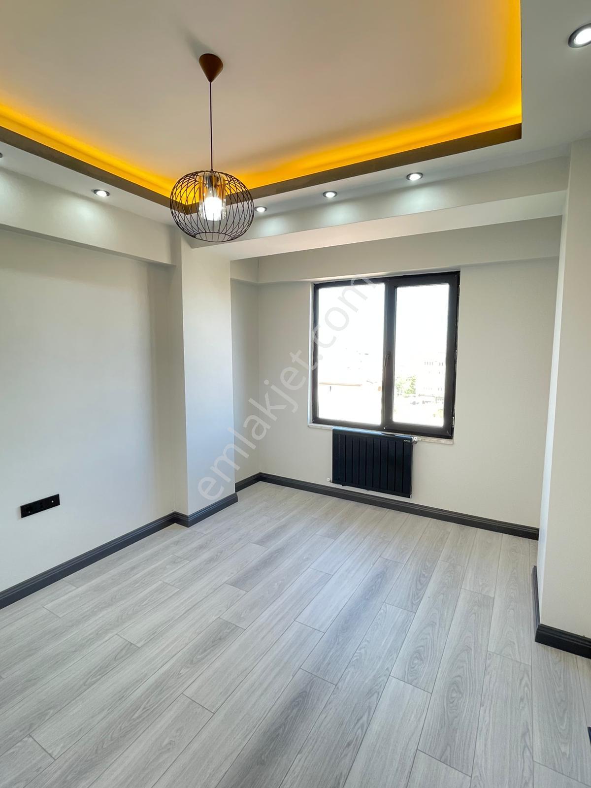 Çöşnük'te Kiralık 2+1 Lüks Daire - Görsel 2