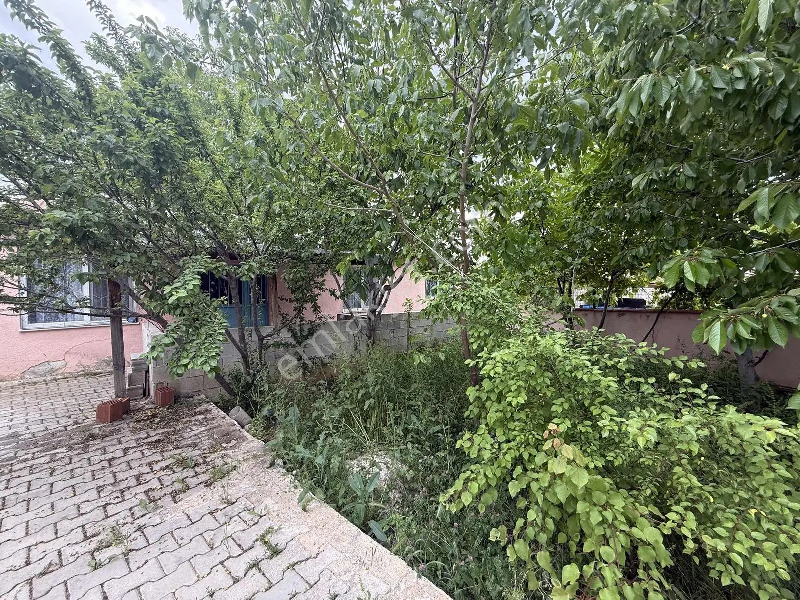 Remax Dem'den Işıkpınar Da Satılık 950m2 Arsa Paylı Müstakil Ev - Görsel 3